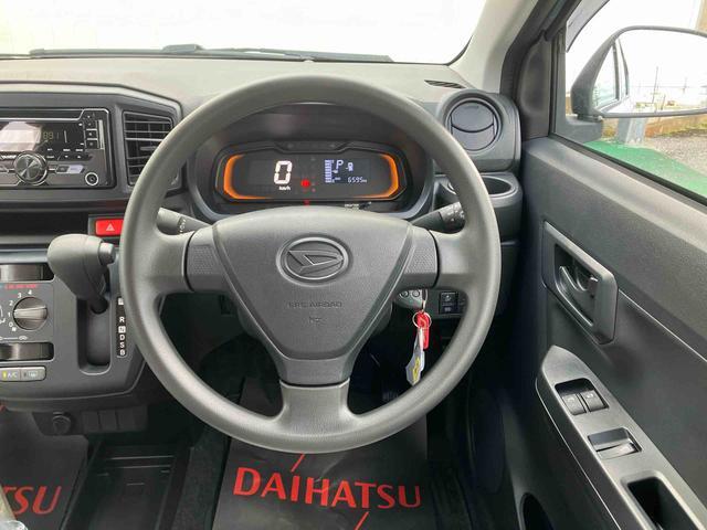 ダイハツ ミライース