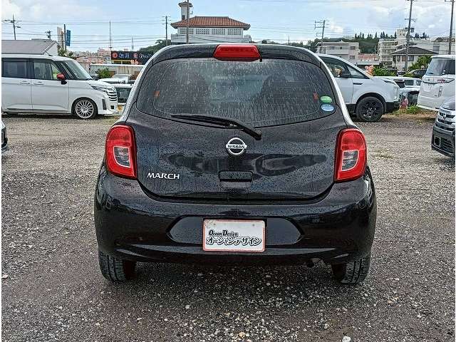 日産 マーチ