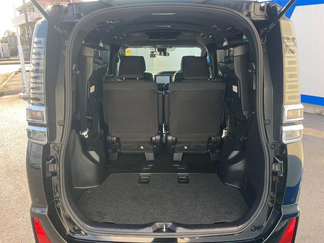 トヨタ ヴォクシー