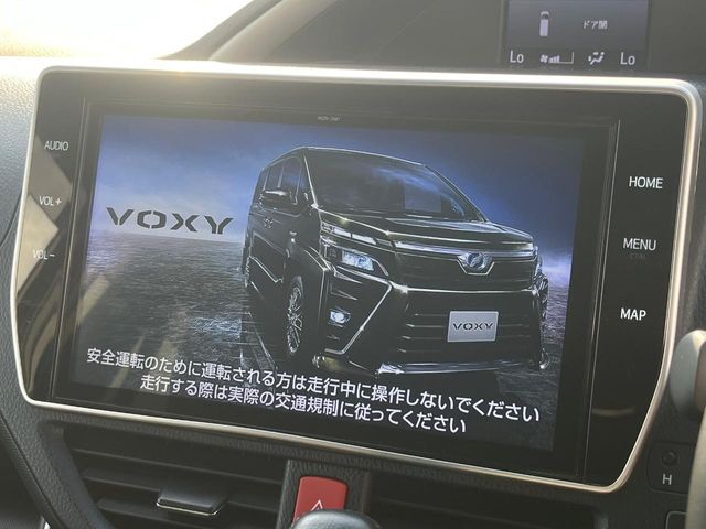 トヨタ ヴォクシー