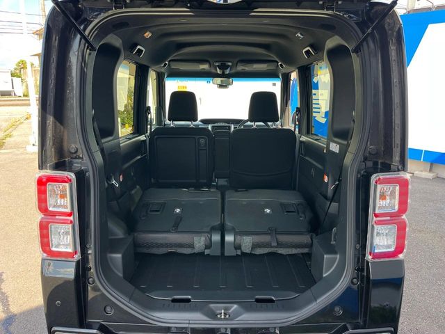 トヨタ ピクシスメガ