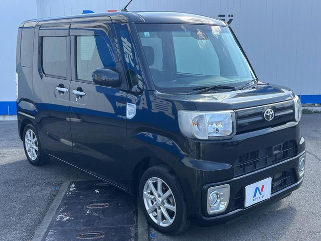 トヨタ ピクシスメガ