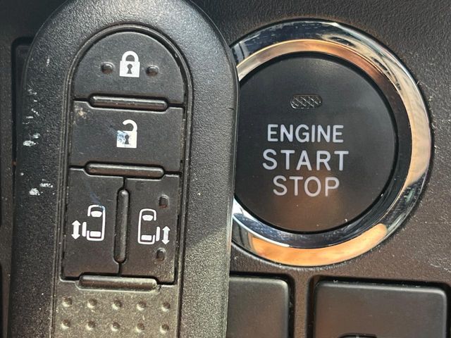 トヨタ ピクシスメガ