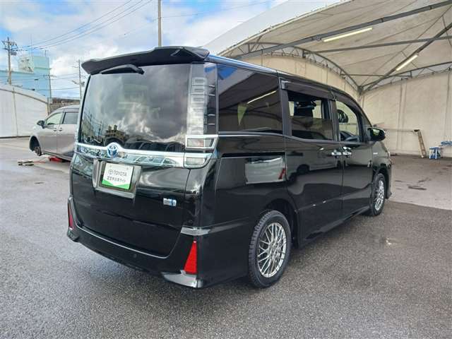 トヨタ ヴォクシー