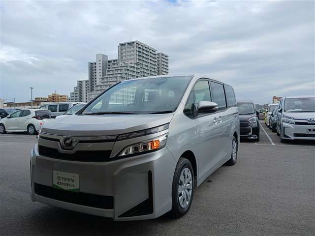 トヨタ ヴォクシー