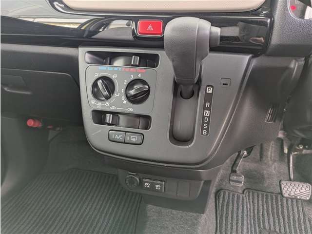 ダイハツ ミラトコット