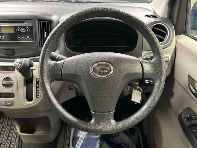 ダイハツ ミライース