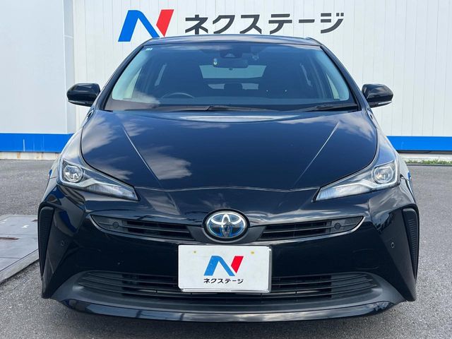 トヨタ プリウス