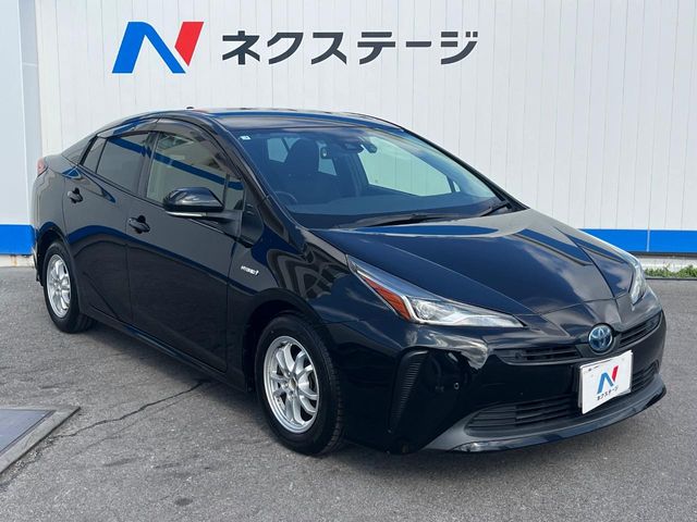 トヨタ プリウス