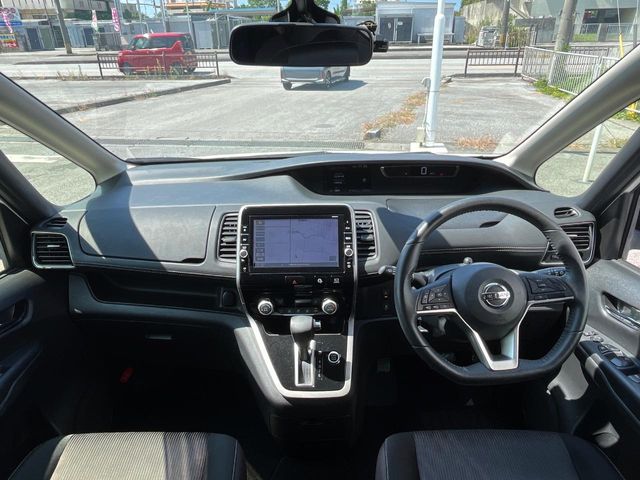 日産 セレナ