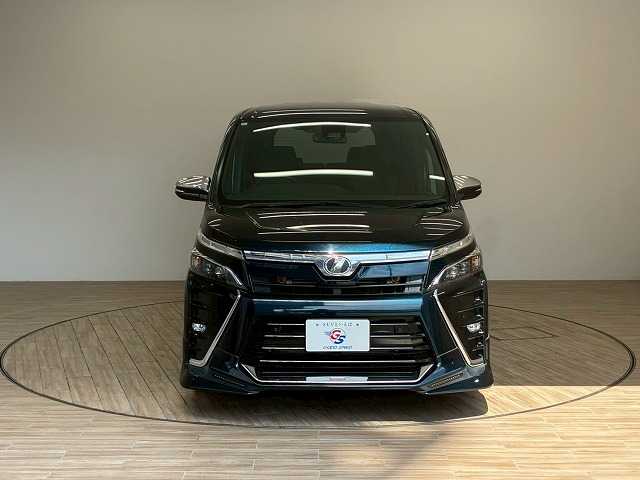 トヨタ ヴォクシー