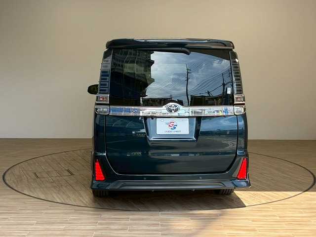 トヨタ ヴォクシー