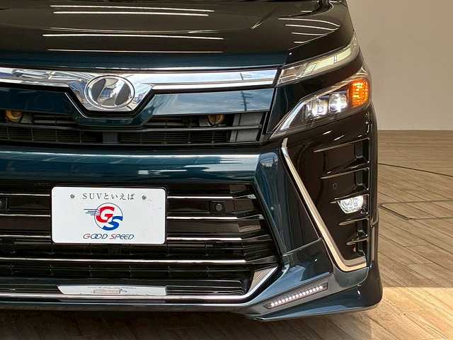 トヨタ ヴォクシー