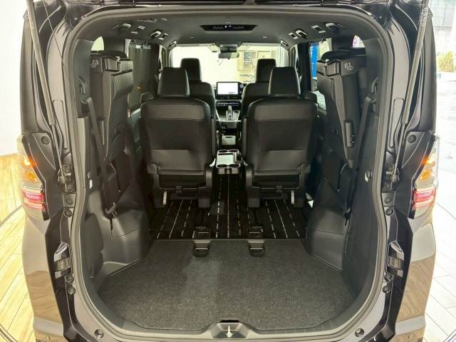 トヨタ ヴォクシー