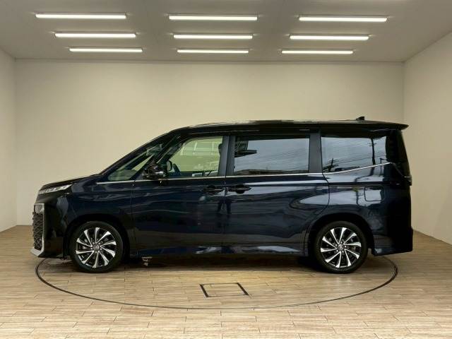 トヨタ ヴォクシー