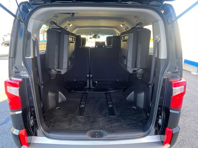 三菱 デリカD：5