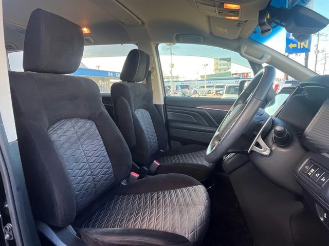 三菱 デリカD：5