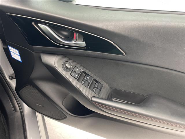 マツダ アクセラスポーツ