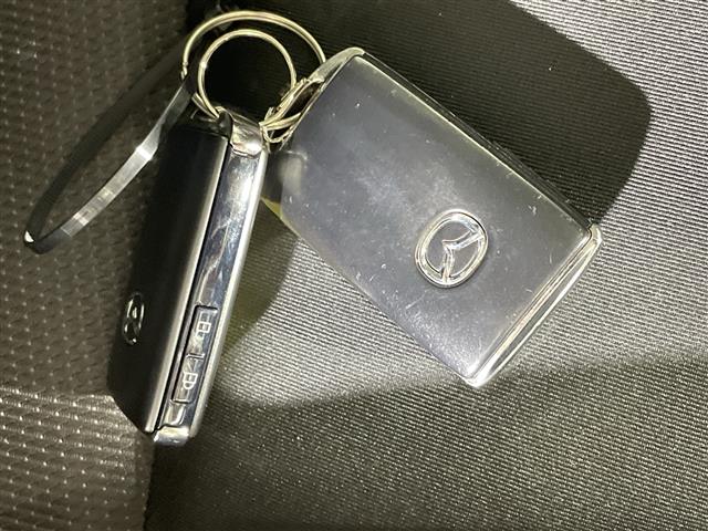 マツダ MAZDA2