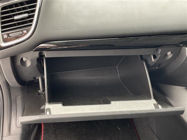 マツダ アクセラ