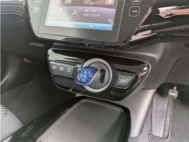 トヨタ プリウスPHV