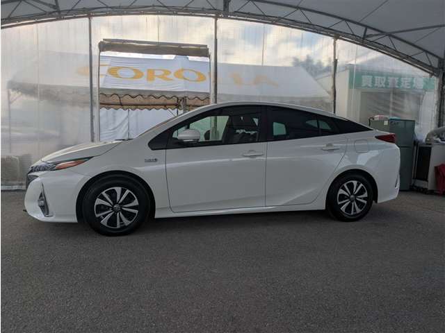 トヨタ プリウスPHV