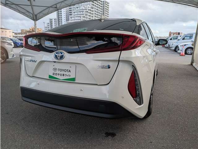 トヨタ プリウスPHV