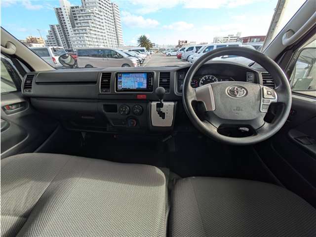 トヨタ ハイエースバン