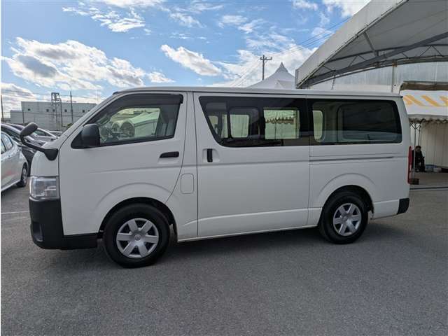 トヨタ ハイエースバン