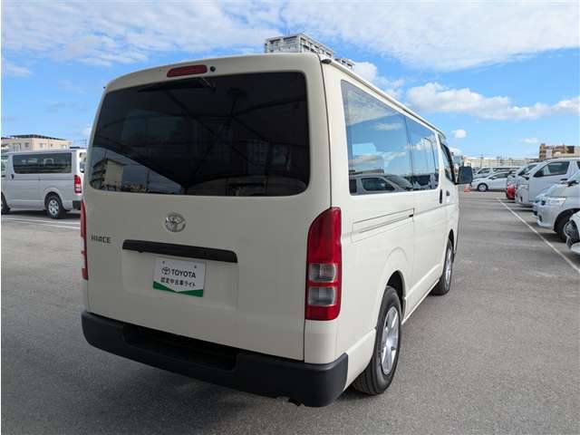 トヨタ ハイエースバン
