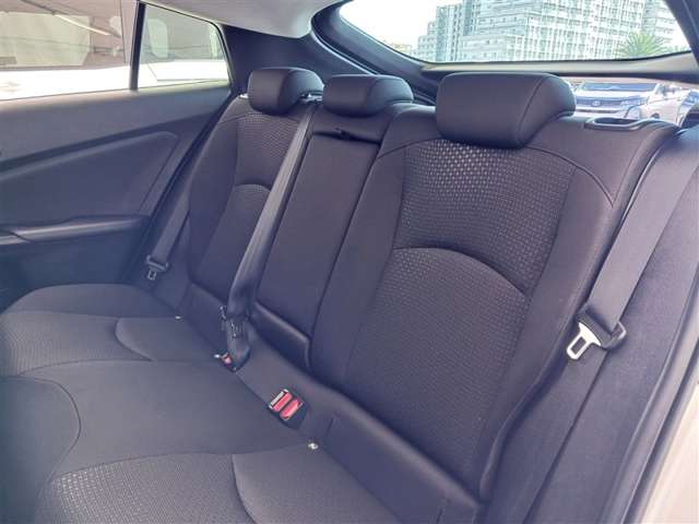 トヨタ プリウス