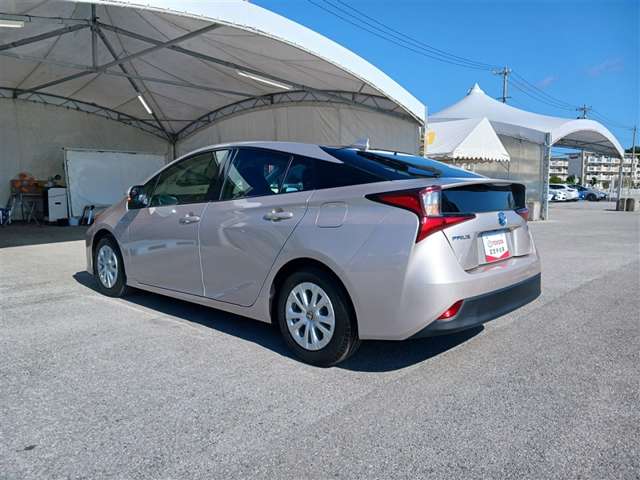 トヨタ プリウス