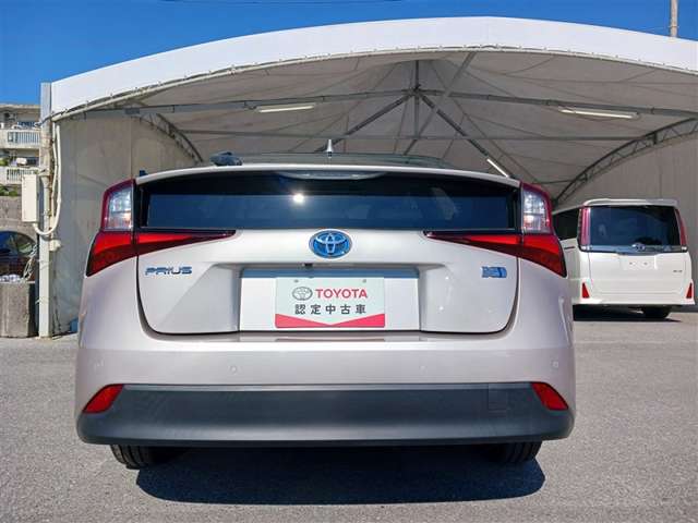 トヨタ プリウス