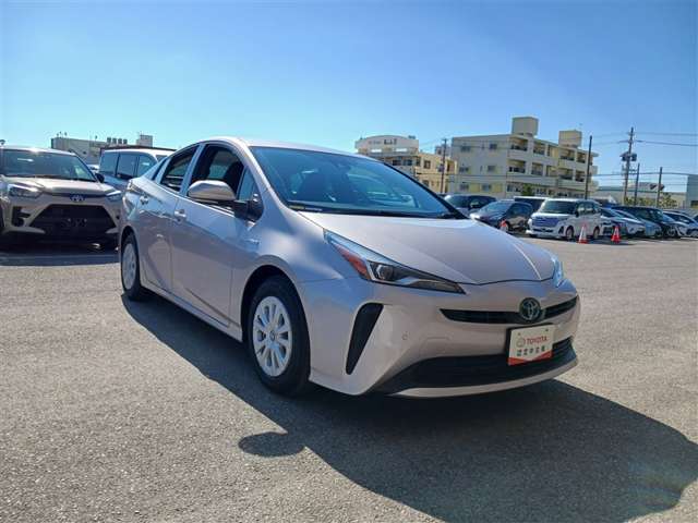 トヨタ プリウス