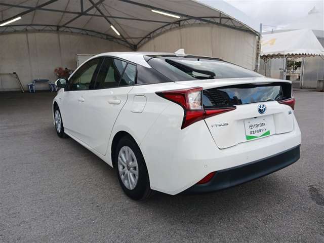 トヨタ プリウス