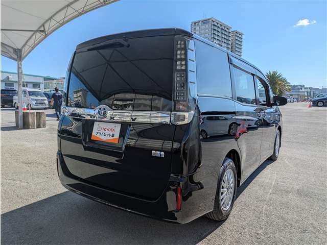 トヨタ ヴォクシー