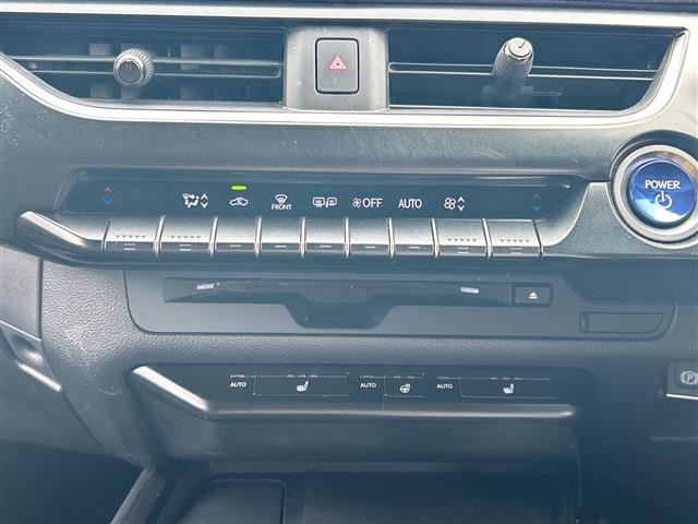 レクサス UX