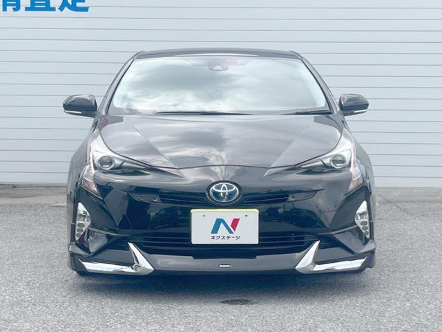 トヨタ プリウス