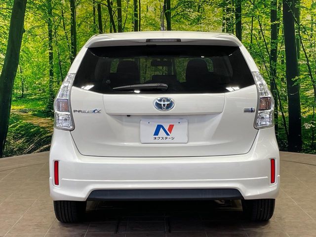 トヨタ プリウスα