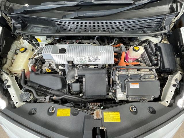 トヨタ プリウスα