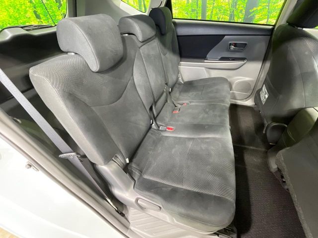 トヨタ プリウスα