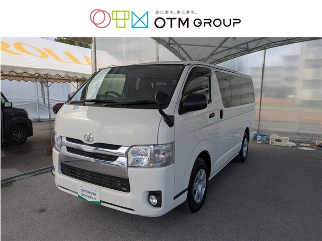 トヨタ ハイエースバン