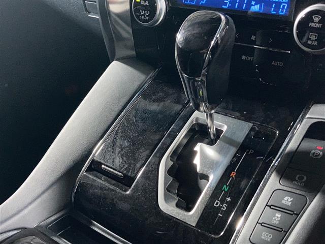 トヨタ アルファードハイブリッド