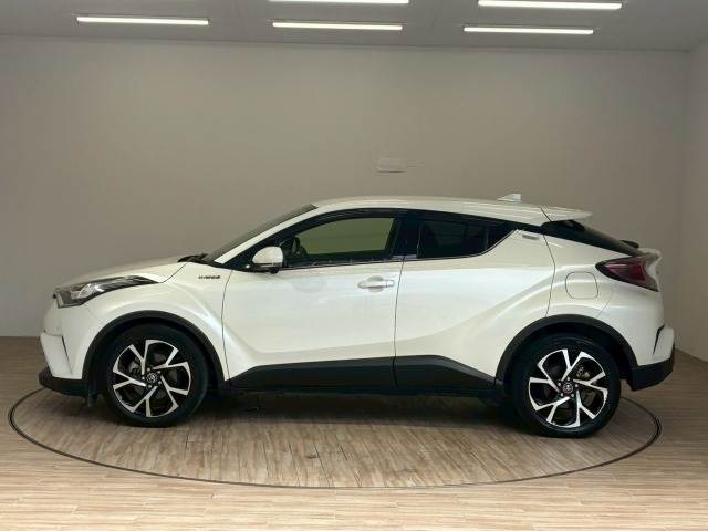 トヨタ C-HR