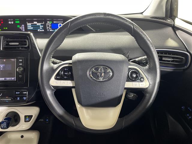 トヨタ プリウス