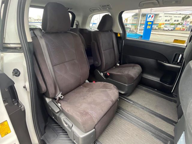 トヨタ エスティマ