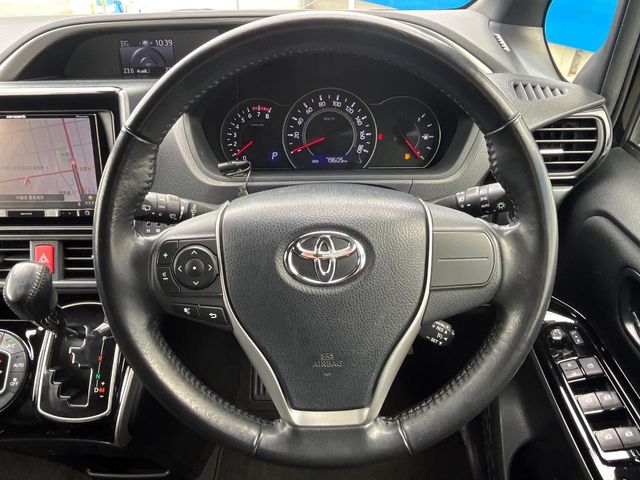 トヨタ ヴォクシー