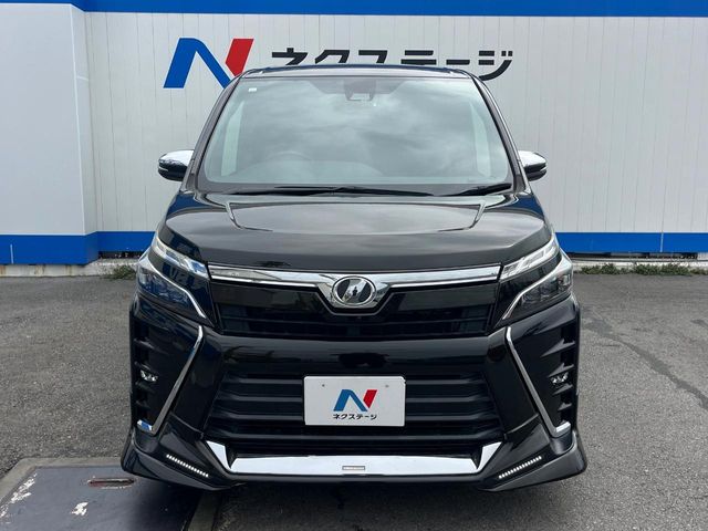 トヨタ ヴォクシー