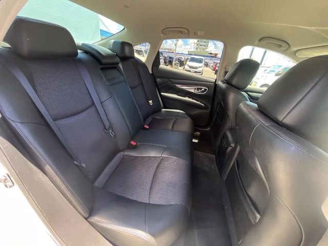 日産 フーガ