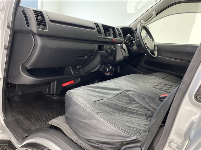 トヨタ ハイエースバン